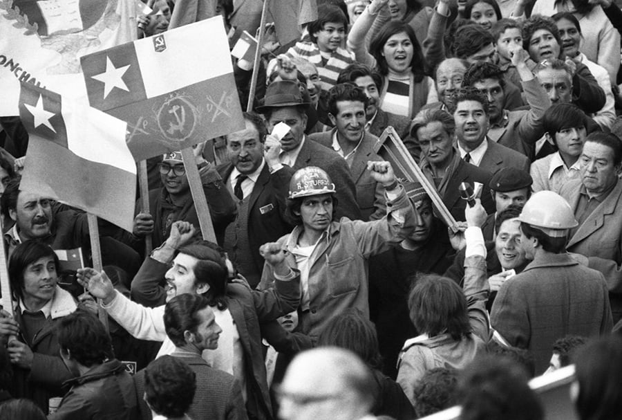 DEMOCRACIA, PROPIEDAD PRIVADA Y SOCIALISMO  EN EL CHILE POPULAR.